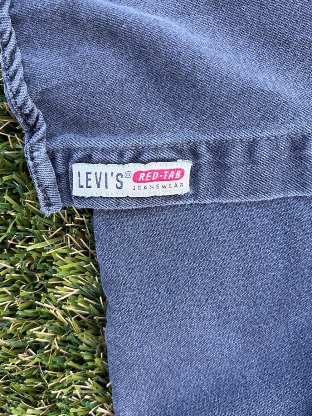 Vintage Levi's Red Tab Denim Snap Button Shirt Size L - Picture 3 of 7